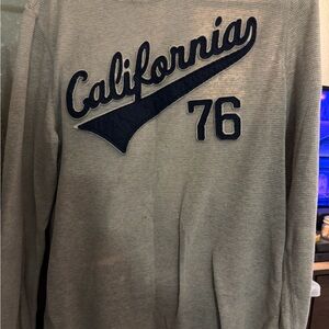 California 76 gray thermal shirt